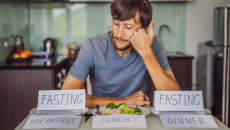 Có nên áp dụng chế độ ăn một bữa mỗi ngày để giảm cân?