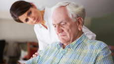 5 dấu hiệu phổ biến cảnh báo bệnh Parkinson