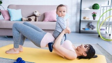 Bài tập giúp phục hồi cơ bụng sau sinh