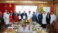 Bệnh viện Bạch Mai ký kết hợp tác với Tổ chức REI và Viện Tai Hough của Mỹ 