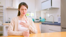 Cải thiện đau họng khi bị trào ngược dạ dày