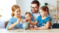 10 cách thông minh để dạy trẻ về tiền bạc