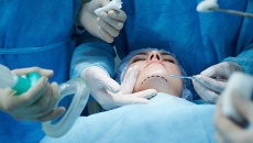 Phẫu thuật thẩm mỹ ở Mexico, 3 người Mỹ tử vong do viêm màng não 
