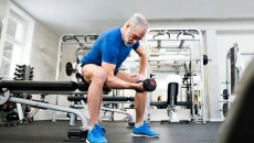 Rèn luyện thể lực đem lại nhiều lợi ích với người cao tuổi