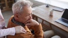5 dấu hiệu bệnh Alzheimer mà hầu hết mọi người không nhận ra