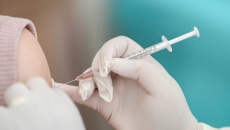 Pfizer-BioNTech công bố thử nghiệm vaccine kết hợp ngừa COVID-19 và cúm
