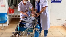 Bác sĩ cải tiến xe lăn, được ghi danh vào Sách vàng Sáng tạo Việt Nam