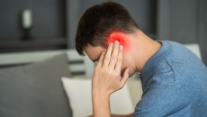Nguyên nhân ù tai trái và cách cải thiện hiệu quả