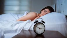 Vì sao nên đi ngủ cùng một thời điểm mỗi đêm?