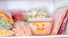 Sử dụng thực phẩm đông lạnh ra sao để tránh hao hụt dinh dưỡng?