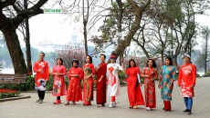 Ngắm Hà Nội yên bình trong sáng mùng 1 Tết Giáp Thìn