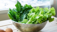 Bảo quản rau lá xanh ra sao để đảm bảo an toàn thực phẩm?