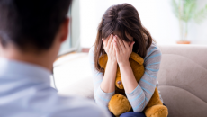 Nữ sinh 14 tuổi tự hủy hoại bản thân vì rối loạn nhân cách ranh giới