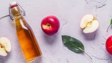 5 công dụng tuyệt vời của giấm táo trong chăm sóc sức khỏe 