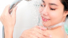 5 sai lầm phổ biến khi tắm gây hại cho làn da