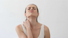 Vì sao những cơn đau mạn tính lại xuất hiện nhiều hơn ở nữ giới?