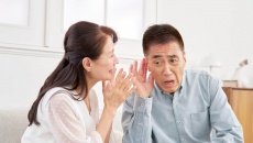 Nghe kém không chỉ là vấn đề thính giác