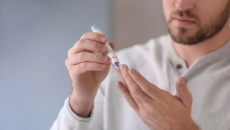 Chồng bị đái tháo đường 10 năm có ảnh hưởng đến việc có con không?
