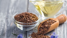 Infographic: BÍ quyết làm đẹp tóc từ hạt lanh