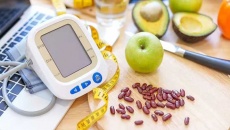 Người tăng huyết áp nên ăn và kiêng gì?