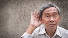 Nghe kém, suy giảm thính lực nên cải thiện ra sao?