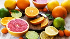 Nên ăn gì để ngừa nếp nhăn, giúp da rạng rỡ?