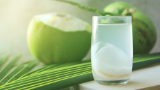 Uống nước dừa thường xuyên mang lại lợi ích sức khoẻ gì?