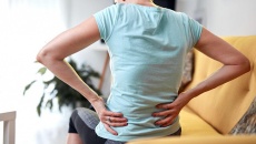 3 động tác giảm đau nhức vòng ba cho người ngồi nhiều