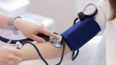 Cách kiểm soát và làm giảm huyết áp hiệu quả