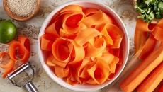 Salad cà rốt đẹp da chỉ mất 10 phút chuẩn bị