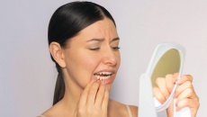 Chảy máu chân răng cảnh báo những vấn đề gì?