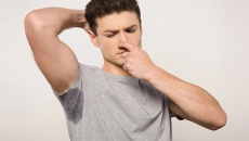 7 mẹo dễ áp dụng để khử mùi vùng nách