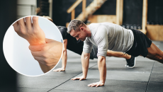 Đau cổ tay sau khi chống đẩy phải làm sao?