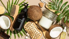 Bí quyết làm mặt nạ ủ tóc với dầu dừa