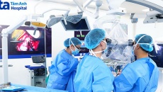 AI hỗ trợ bác sĩ phẫu thuật khối u não hiếm gặp