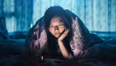 Thức khuya cuối tuần, nguy cơ ngưng thở khi ngủ trở nặng