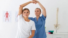 Mách bạn cách giúp ngừa loãng xương khi về già