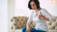 Điểm mặt nguyên nhân ẩn sau cơn đau ngực của phụ nữ