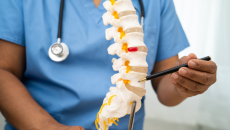 Không chủ quan khi thoát vị đĩa đệm L4 L5 chèn ép dây thần kinh