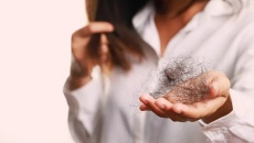 Có phải thận yếu gây rụng tóc không?