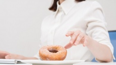 Thèm đồ ngọt vào buổi sáng cảnh báo điều gì?