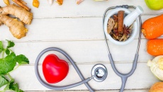 Bị hở van tim 3 lá 2/4 nên ăn uống, tập luyện thế nào?