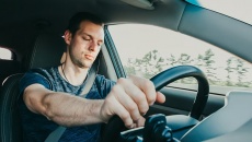Cảnh báo lái xe khi mệt mỏi cũng nguy hiểm như đang say rượu