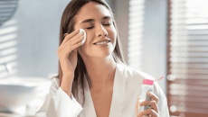 Nước tẩy trang lành tính hay gây hại cho da?