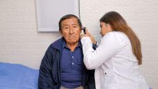 Ù tai ở người cao tuổi: Nguyên nhân và giải pháp hỗ trợ hiệu quả