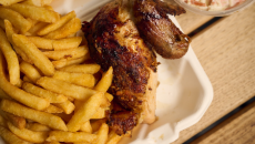 Vì sao dân tập thể hình tại Australia 'phát cuồng' vì gà nướng?