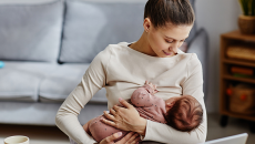 Nguy cơ giảm mật độ xương ở phụ nữ cho con bú