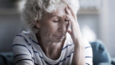 Tại sao một số người lại bị run tay chân sau tai biến?