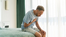 Tim bỏ nhịp khi cúi người, thay đổi tư thế có đáng lo?