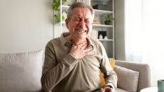 3 cách giúp ngừa chứng trào ngược acid dạ dày và ợ nóng